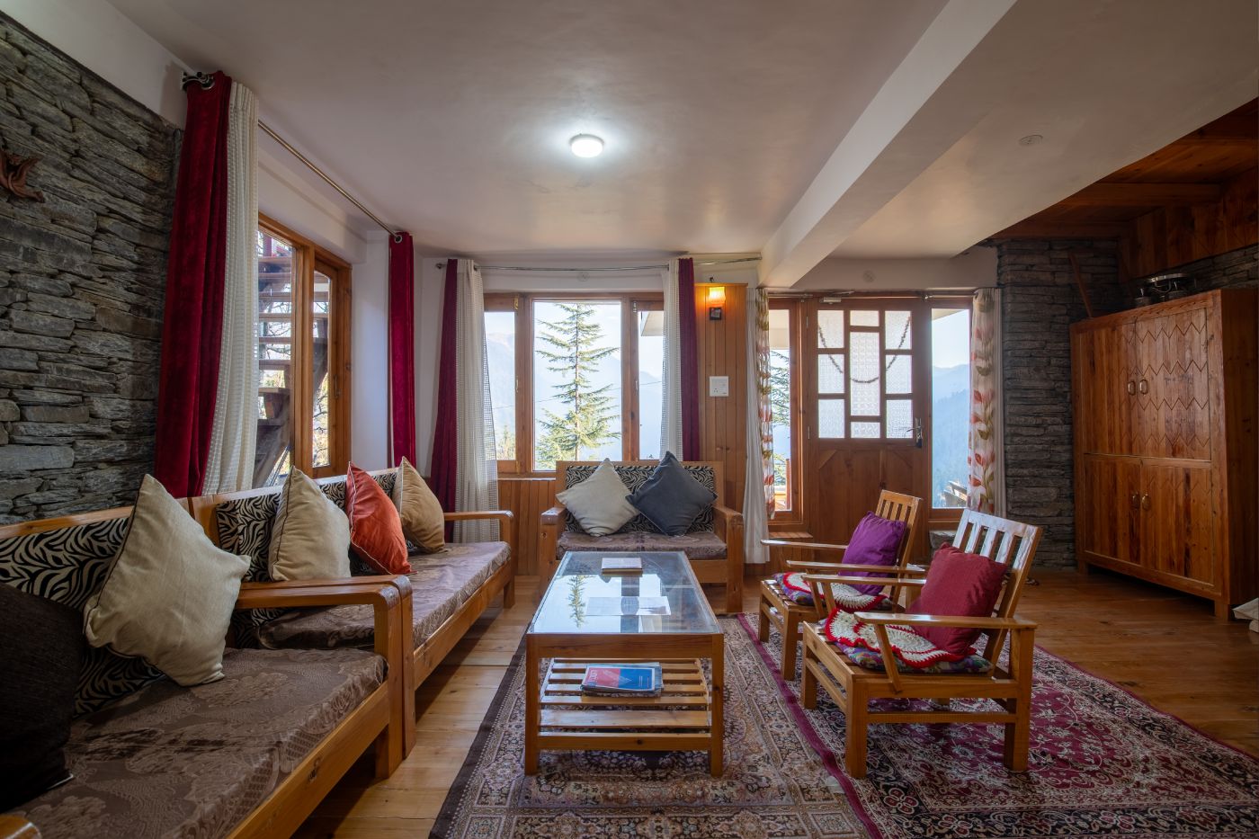 images/room/family-suite-with-garden4.jpg