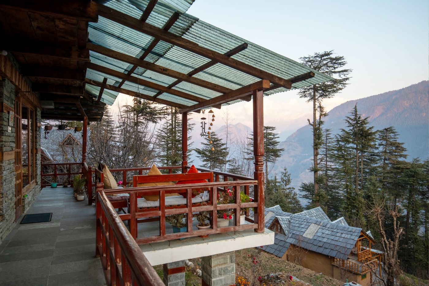 images/room/super-deluxe-balcony-view-10.jpg