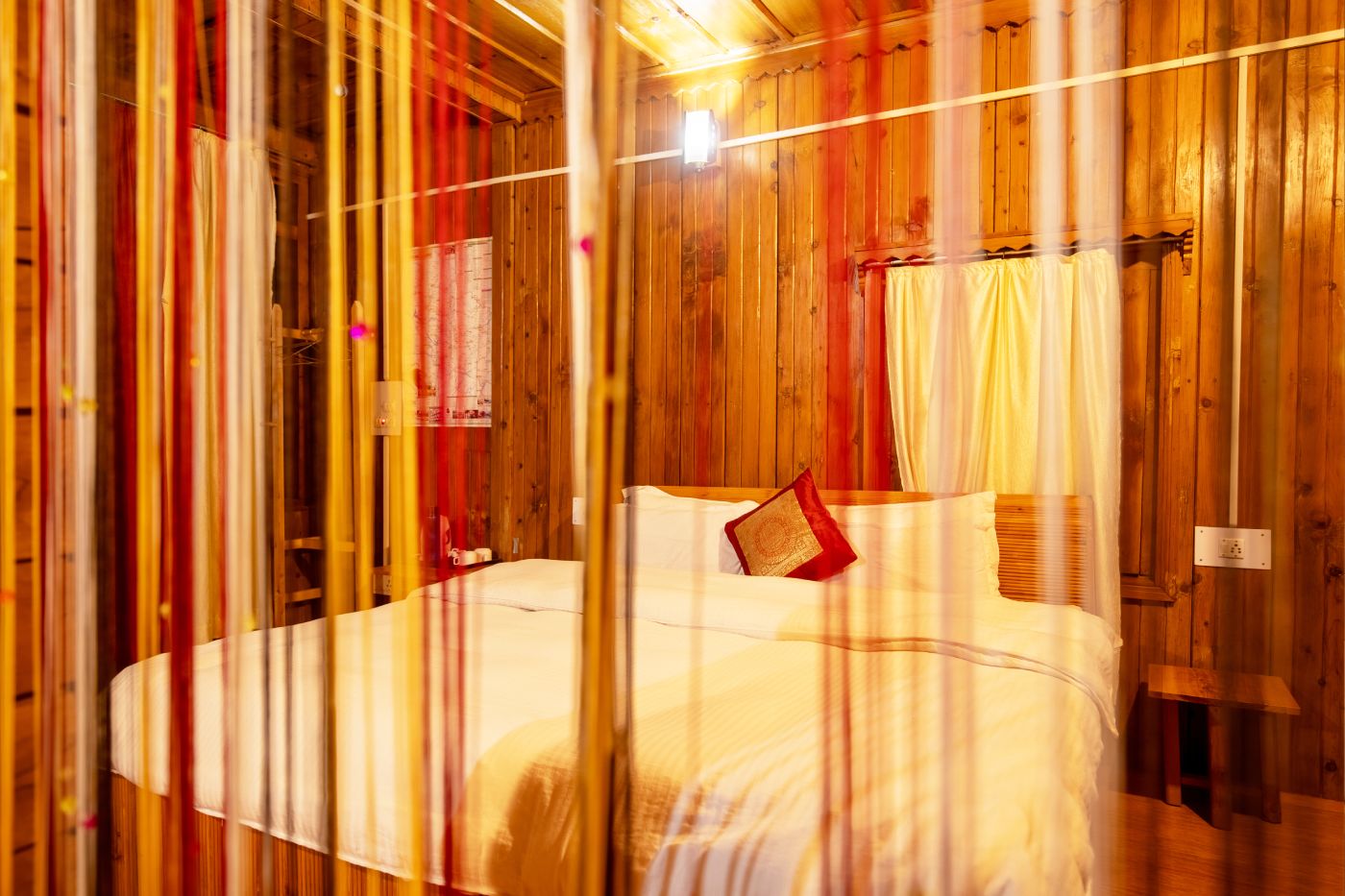 images/room/super-deluxe-bed-room-with-garden4.jpg