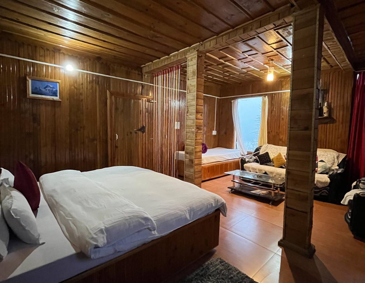 images/room/triple-bedroom-3.jpg